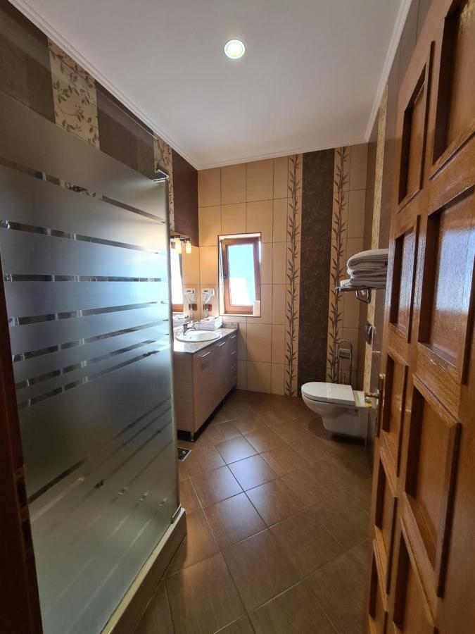Hotel Bulevard Фегераш Екстер'єр фото