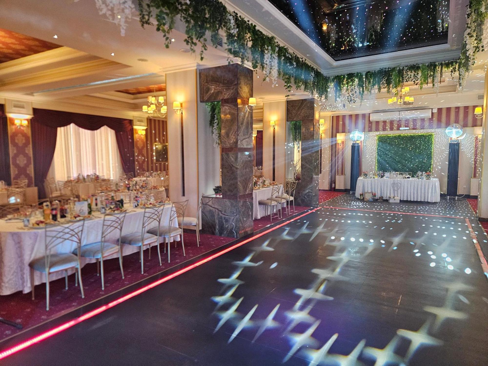 Hotel Bulevard Фегераш Екстер'єр фото